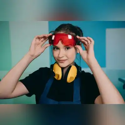 沈榕霓